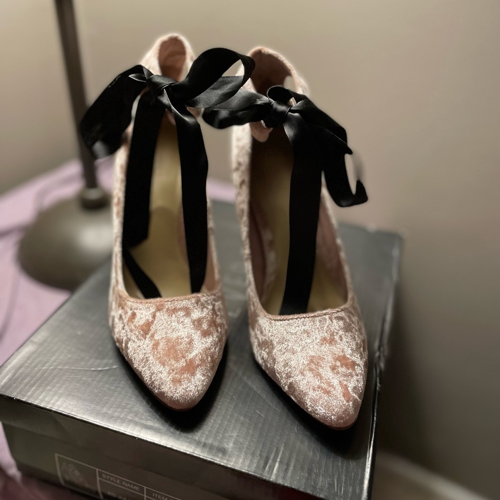 Sassy velour pink with black tie high heels 6M purchased from Forever 21